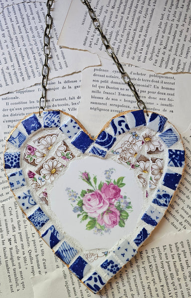 1950's Plate Mosaic Heart with Blue Trim