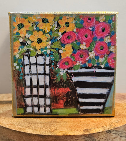 Black and white Vases 4x4