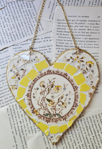 1940's Vintage Hibiscus Plate Mosaic Heart