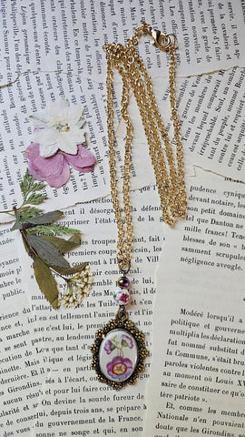 1930's Vintage Plate Necklace