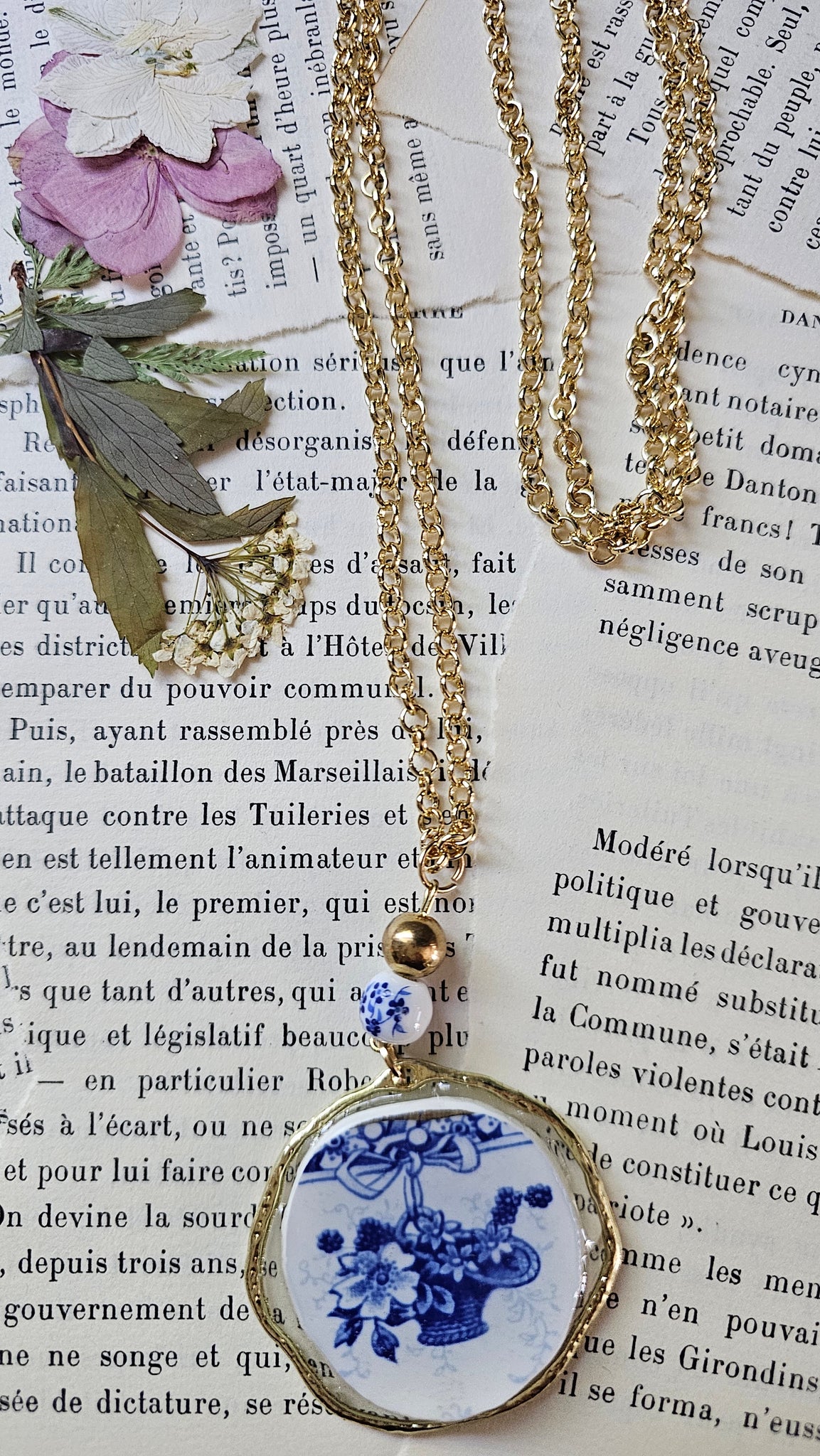 1950's Vintage China Necklace